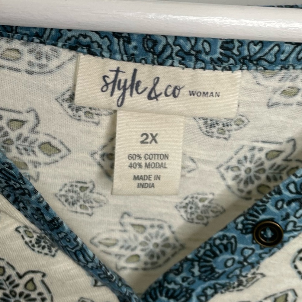 Style & Co. Woman cream & green paisley-print henley blouse long sleeves Size 2X - Picture 14 of 16
